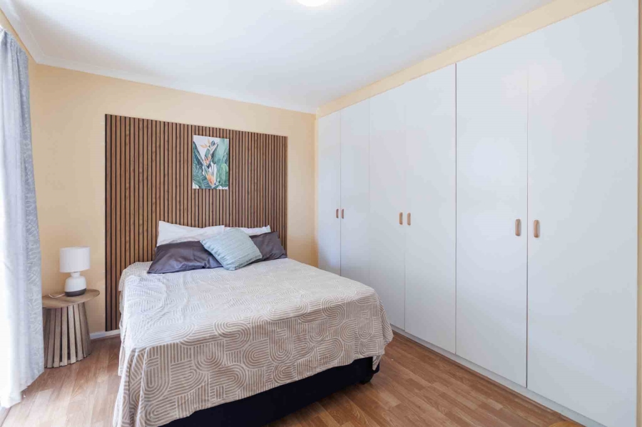 2 Bedroom Property for Sale in Table View Western Cape